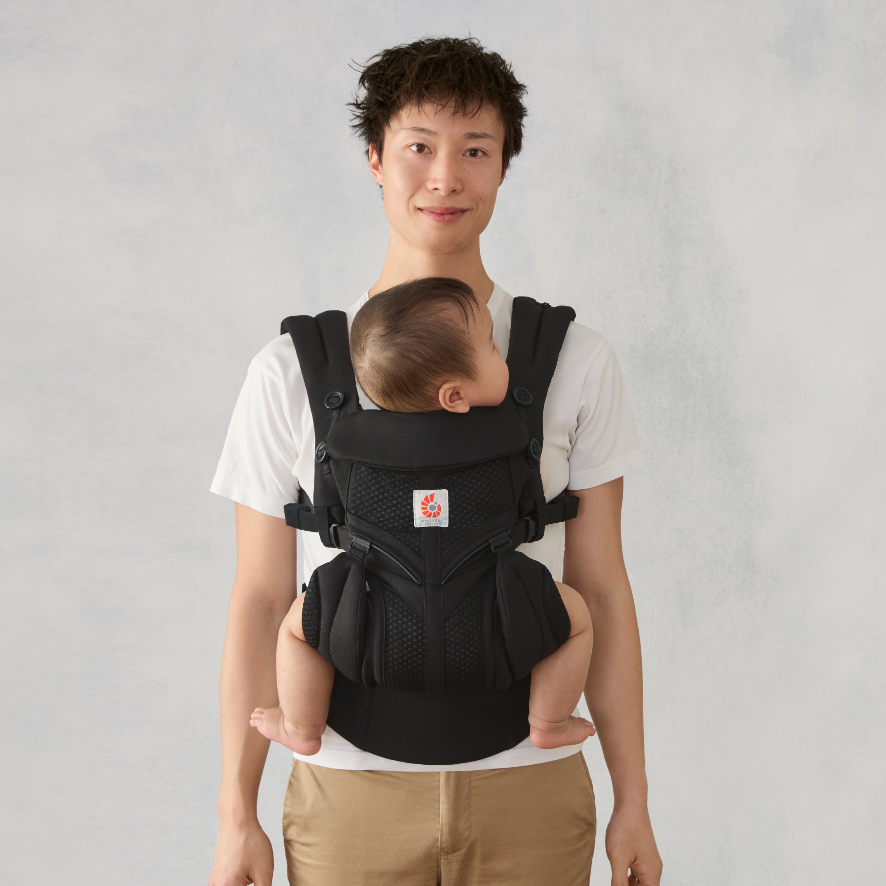 Omni Classic Mesh Baby Carrier - Onyx Black