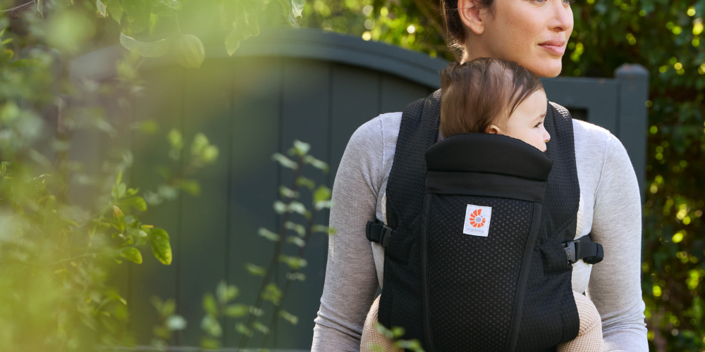 Celebrating International Babywearing Week: The Benefits of Babywearing