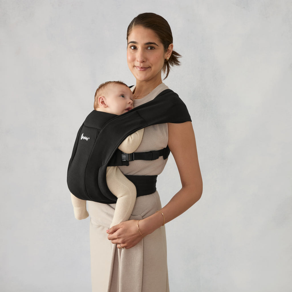 Embrace Newborn Carrier - Pure Black
