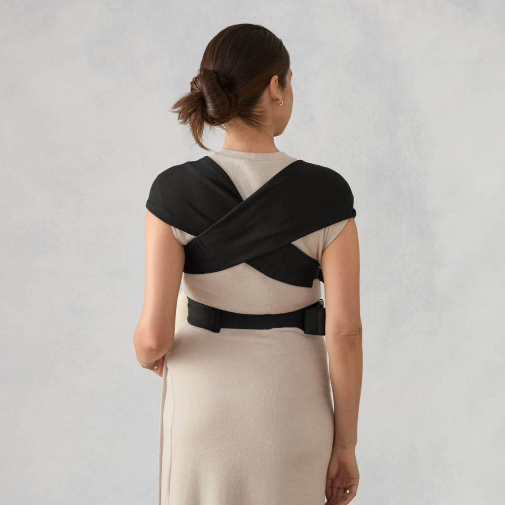 Embrace Newborn Carrier - Pure Black