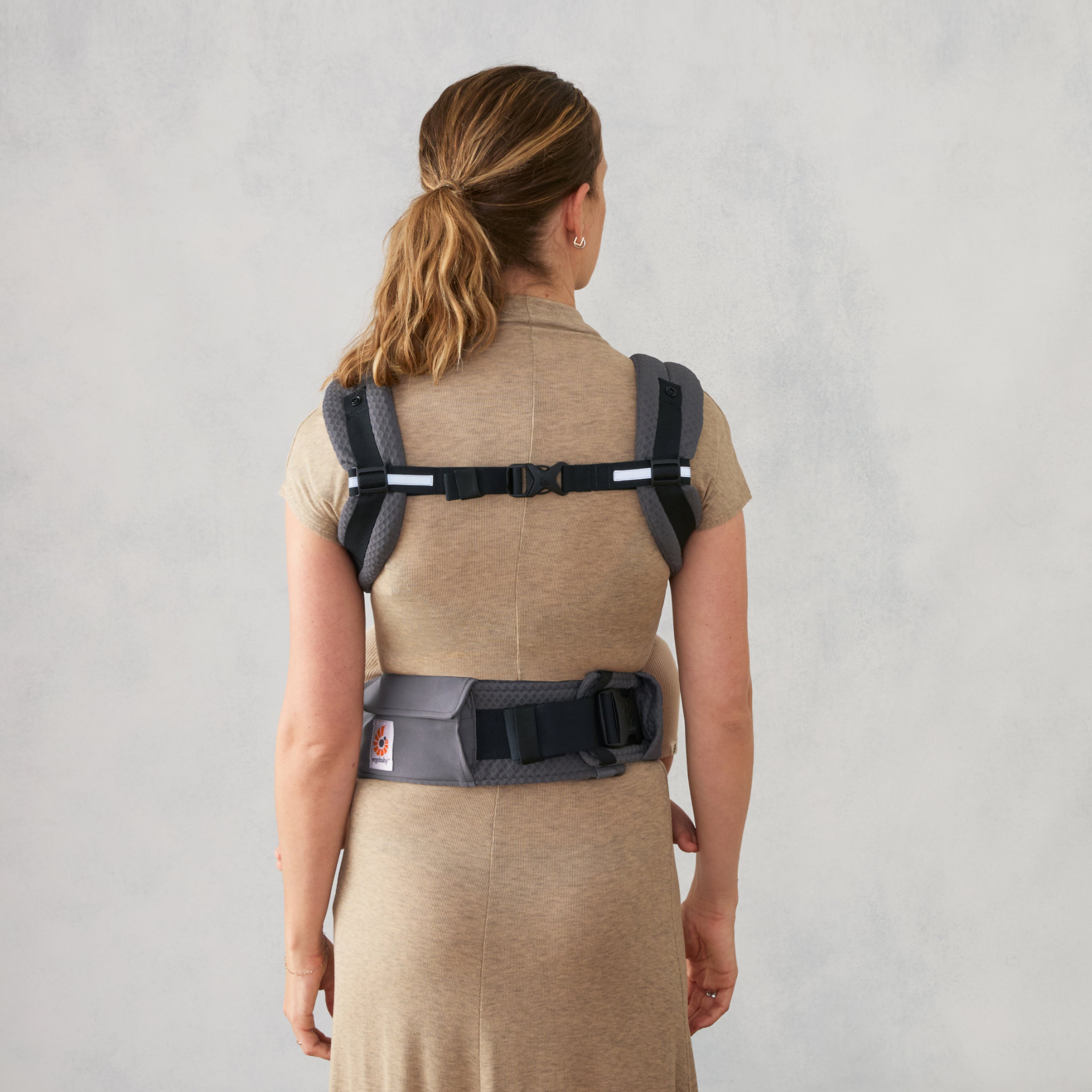 Graphite Grey Alta Hip Seat Baby Carrier