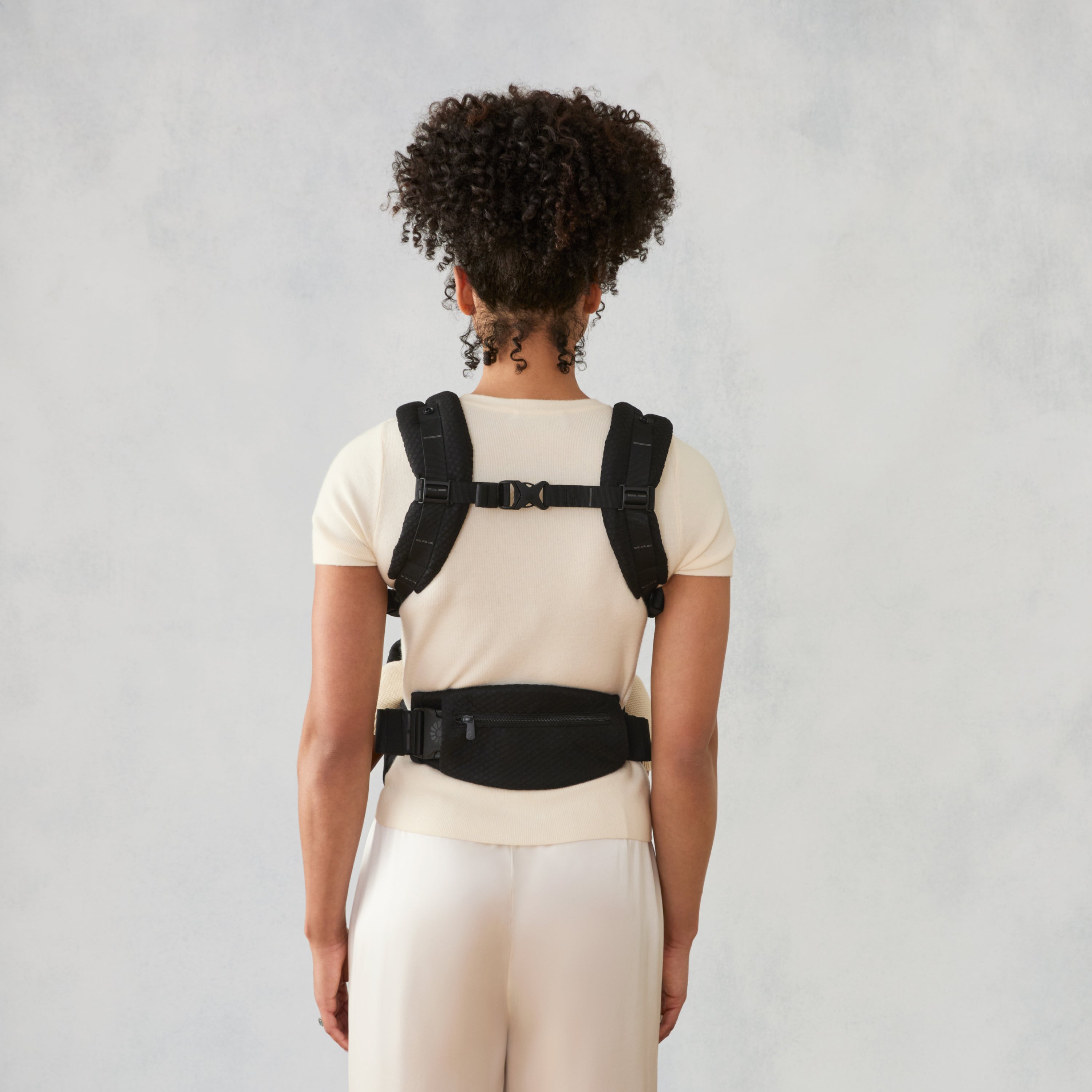 Onyx Black Ergobaby Omni Deluxe All in One Mesh Baby Carrier