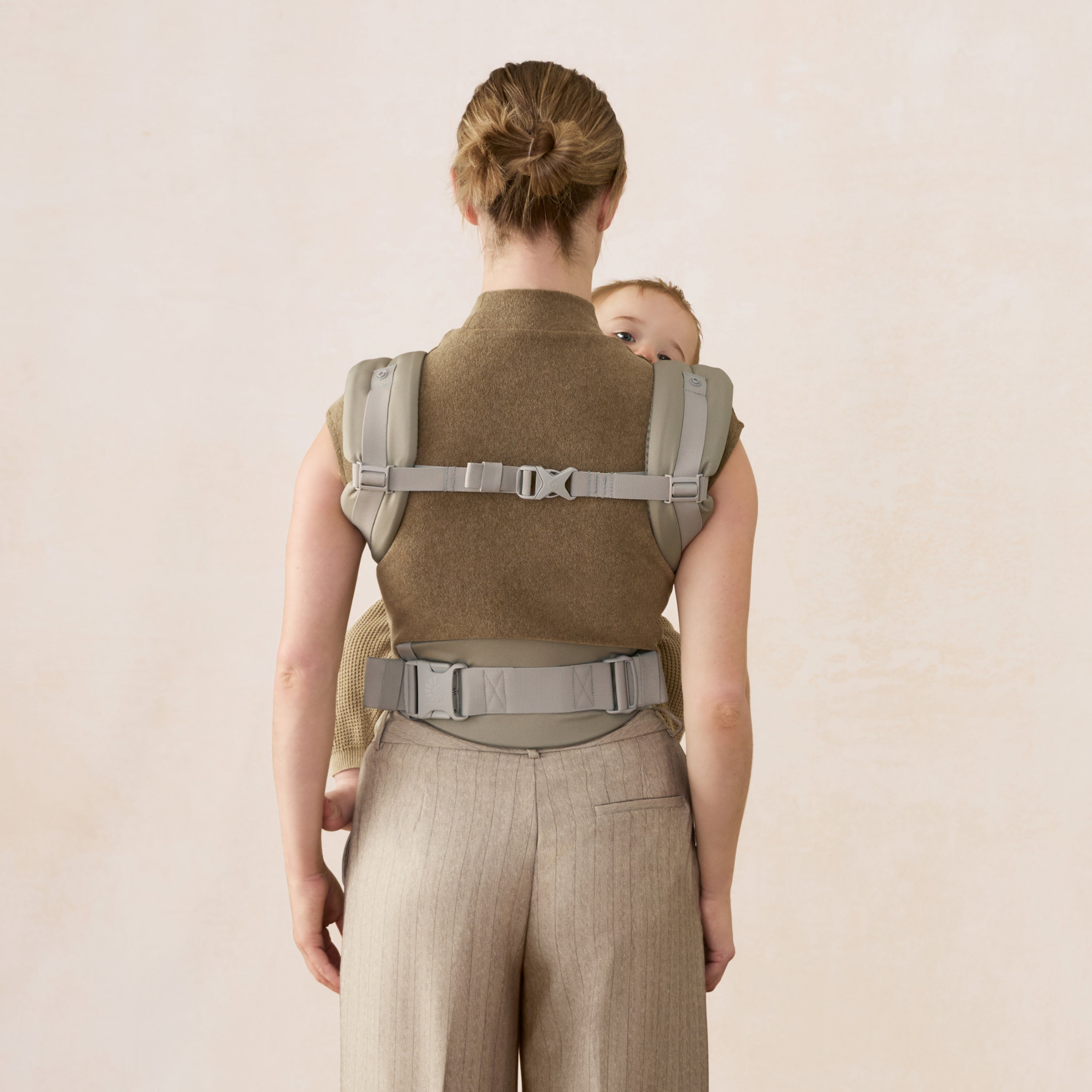 Omni Classic Mesh Baby Carrier - Soft Olive