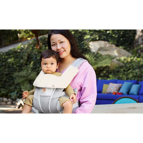 ergobaby carrier drool bib Ergobaby Drool Bib – Ergobaby New Zealand